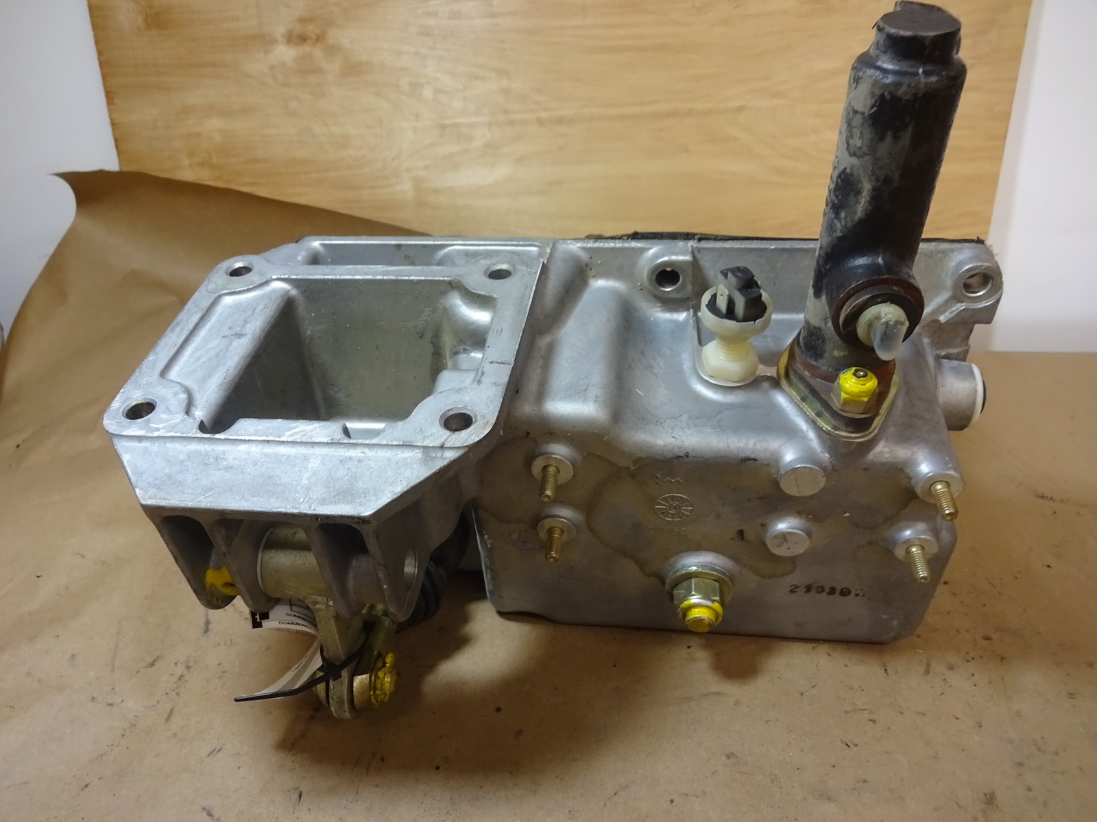 Ferrari 512 Testarossa - Pedal Box Clutch Release Control Support # 123247