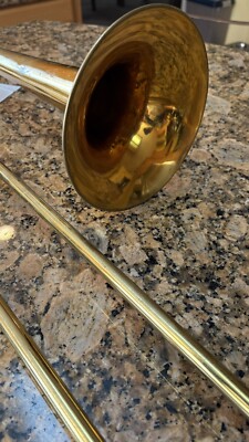 け*ん様 【USA製】KING CLEVELAND 605 トロンボーン King Cleveland 605 Tenor Trombone, USA, w/ case and mouthpiece