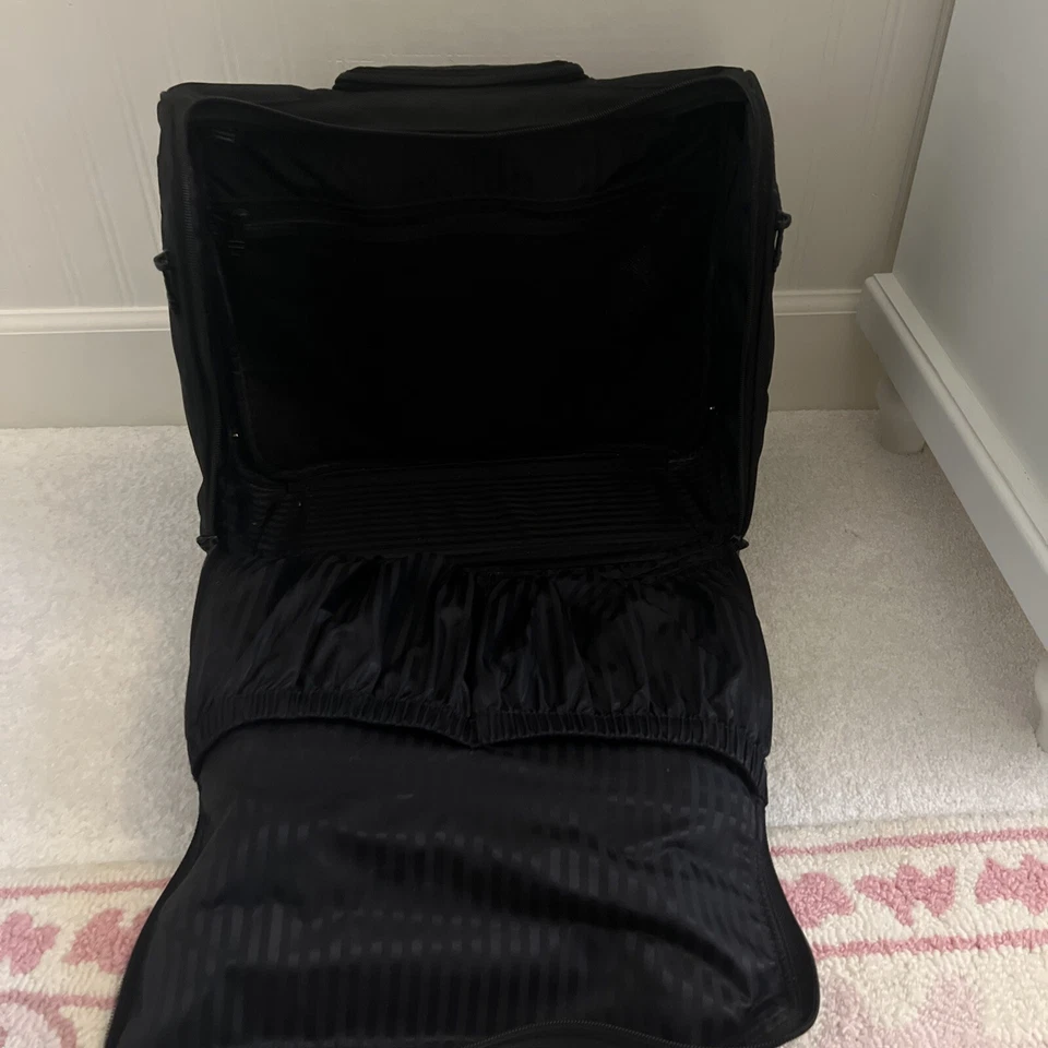 1990s TUMI 2221D3 Roll-a-Way Brief Bag Tote Carry On 2 Wheels Pop Up Handle - Image 2 of 4