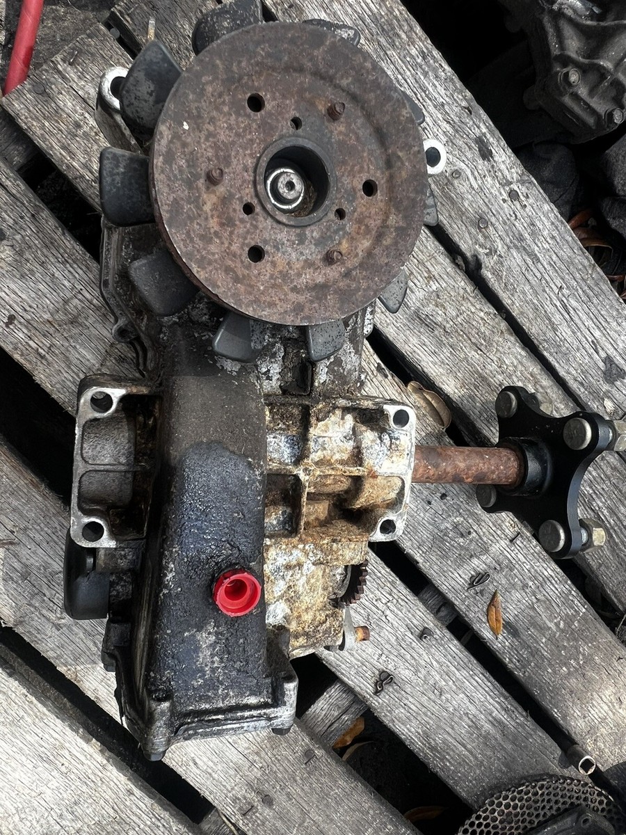 Ariens Sport Zoom 1232 RH Hydro Gear 01597900 915031