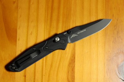 Benchmade Mini Osborne 945BK 1 First Production   Black w/ Blue Accents 