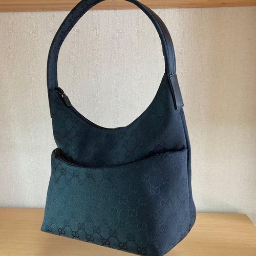 GUCCI GG Canvas Shoulder Bag Black Authentic Women's One-Shoulder Purse