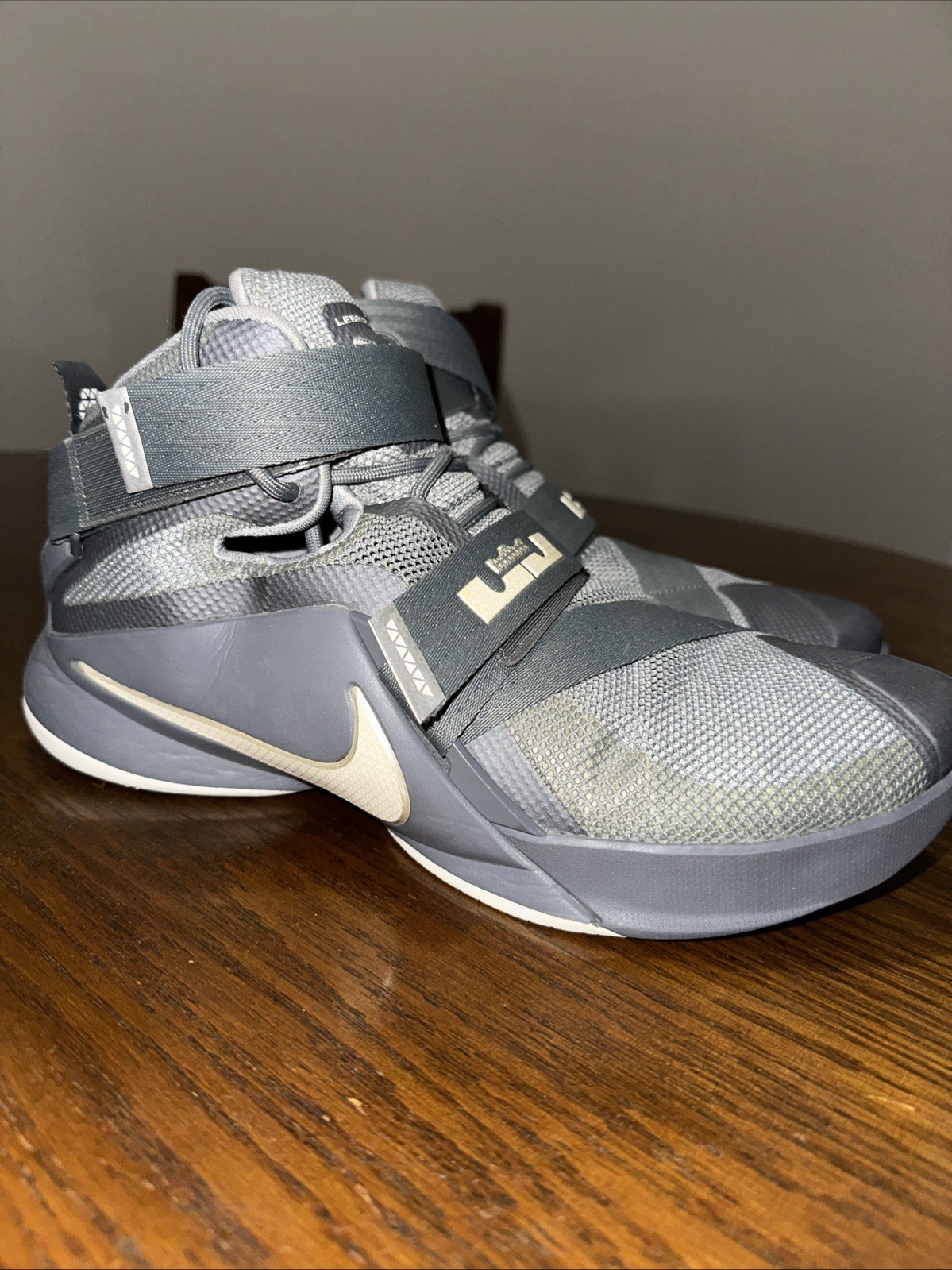 SAOLA Soldat Lebron 9 taglia 11 5 grigio