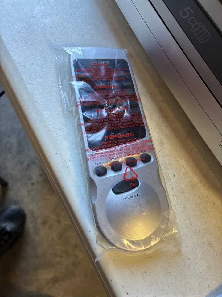 GPX 5-Compact Disc Stereo Home Music System w/ Speaker Model S7694 Read Descrip! - Image 4 of 4