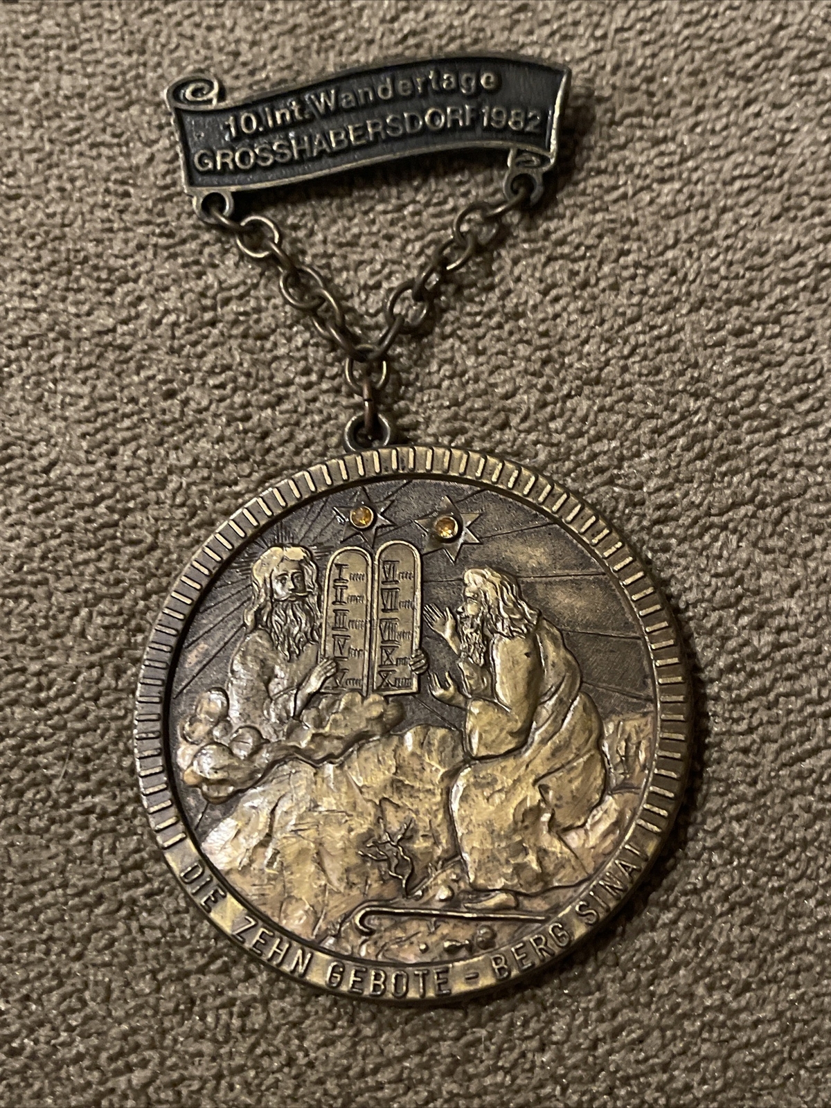 Picture 1 of 4