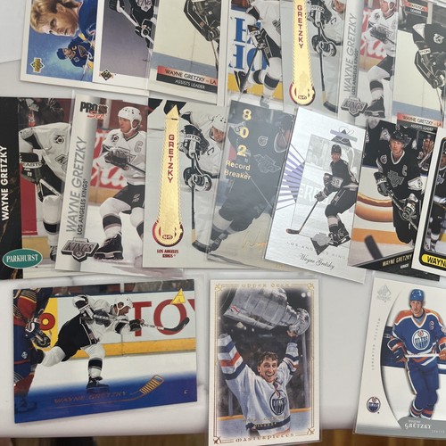 45 Card Wayne Gretzky Lot Oddball Inserts Upper Deck NSCC Topps Look + More! - Picture 8 of 10