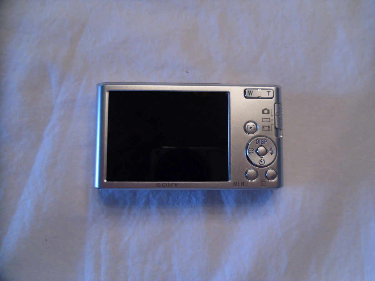 Sony Cybershot DSC-W830 20.1MP 8x Optical Zoom Digital Sony Cybershot DSC-W830 20.1MP 8x Optical Zoom Digital