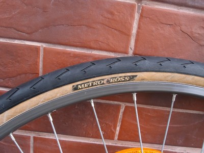 Roue Evo Tour 16 Shimano HB-RS400 700c de Wheel Shop