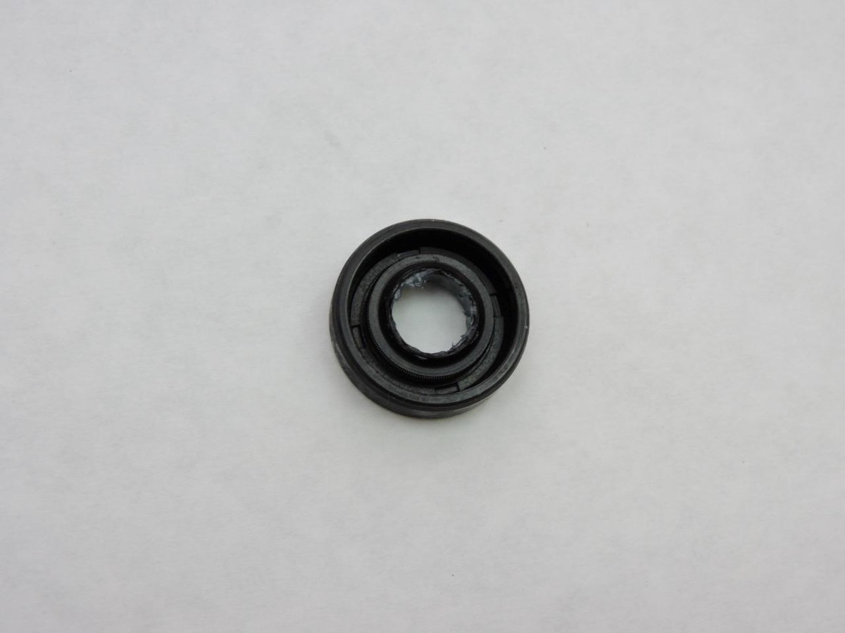 93109-11073 NOS Yamaha Water Pump Oil Seal WR250 WR400 YZ125