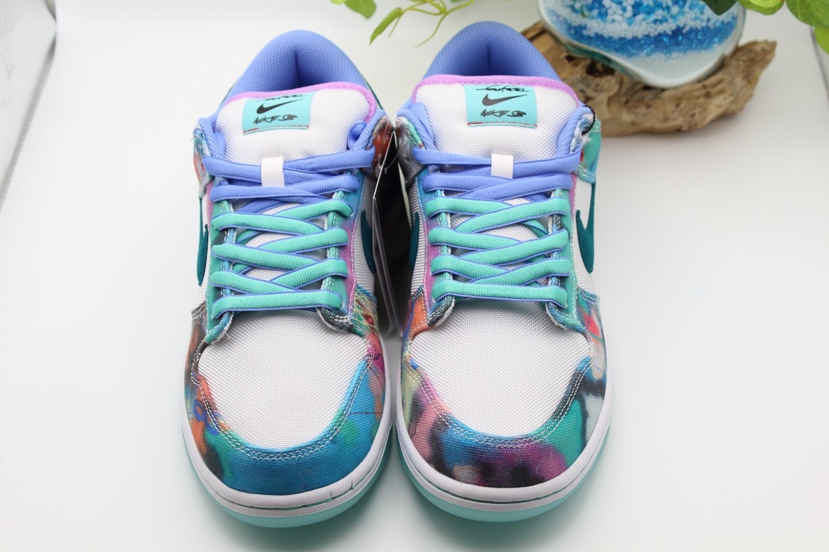 最安値」Futura × NikeSBDunkLow WhiteandGeod Nike SB Dunk Low x