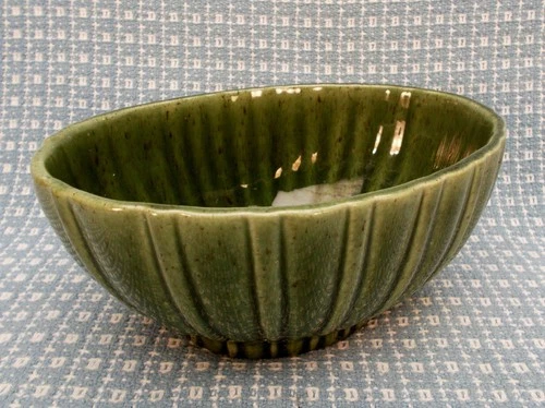 Vintage Haeger 4020-A USA Green Oval Ribbed Bowl Planter Mid-Century