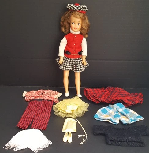 Vintage 1960's Ideal 'Tammy's Little Sister Pepper' Doll Straight Legs & Clothes
