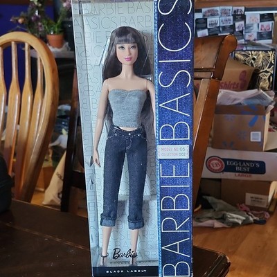 Mattel Barbie Collector Black Label Barbie Basics Collection 002 Model 05 T7739