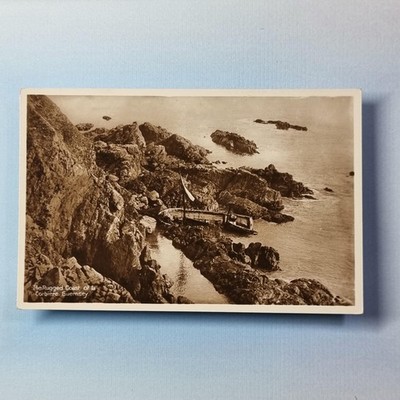Jersey Kanalinseln Postkarte um 1930 Echtfoto Schiffbruch auf Felsen La Corbierre