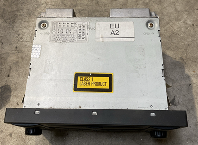 Audi A2 8Z Stereo cassette & CD Player 4B0057152BX / 8Z0035195C