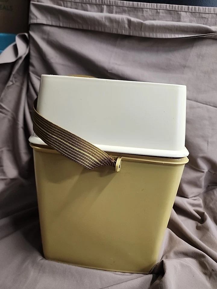 Винтажный набор таффелей для пикника Husqvarna полные тарелки чашки чаши - Изображение 4 из 4