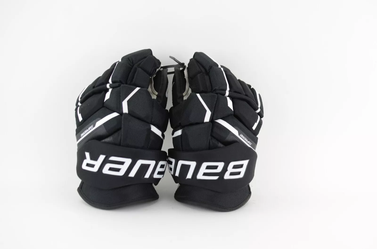 Gants de hockey Bauer Supreme Mach noir/blanc intermédiaire taille 13 (0314 8313)