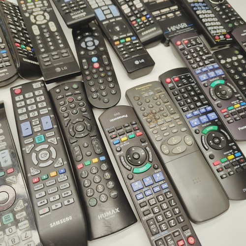 x 65 Joblot di telecomandi rotti inc. panasonic, sony, humax, LG, samsung + altro - Foto 7 di 8