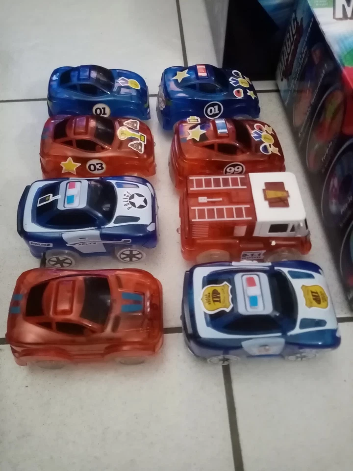 Circuit De Voiture magic tracks ( 14 mètres)  - Photo 2/2