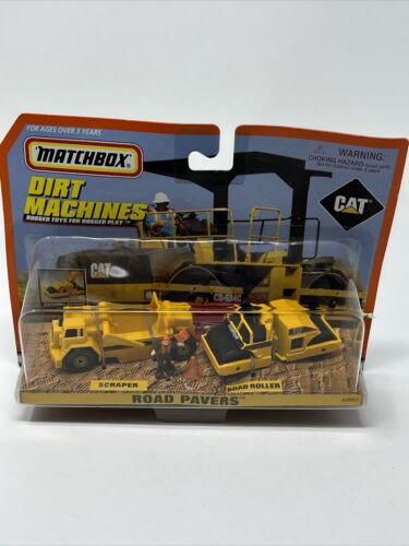 Matchbox Dirt Machines Caterpillar Road Pavers 32957 1998 - Picture 3 of 11