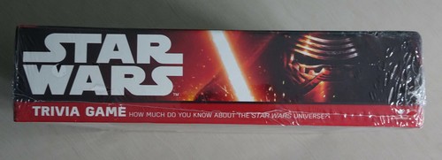 Disney Star Wars Trivia Juego Nuevo en Caja Tarjetas de Línea de Tiempo Sable de Luz Nuevo en Caja - Imagen 4 de 4
