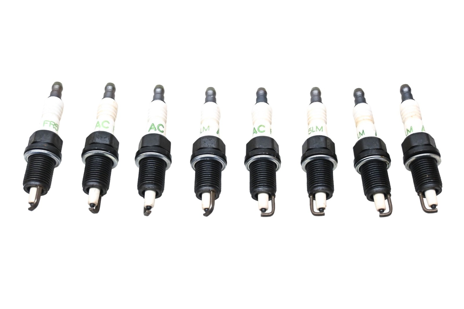 ACDelco FR5LM, 5614228 Spark Plugs Qty 8 NOS