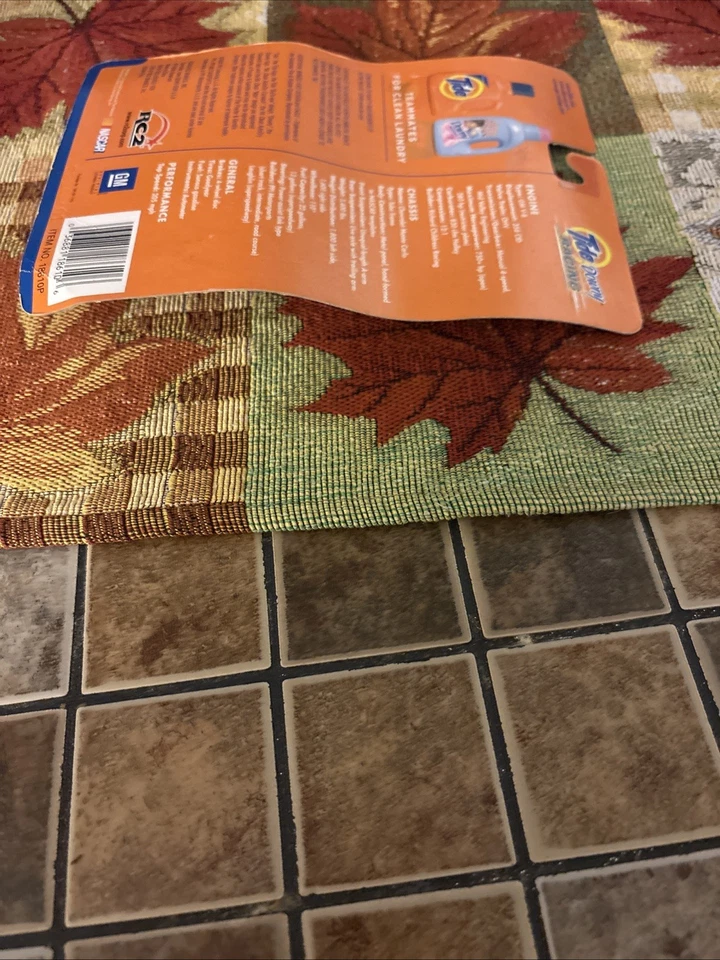 Hot Wheels 2005 NASCAR Racing Tide Downy Collector's Edition #32 Die-Cast Car - Image 4 of 4