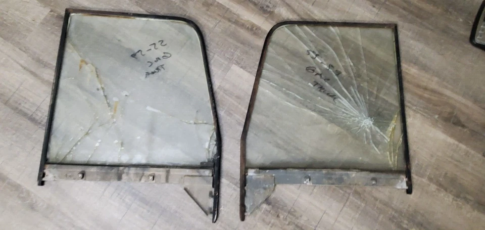 1955 1956 1957 1958 1959 Chevy GMC Truck Door Window Glass Frame PAIR RH & LH Foto 4 de 4
