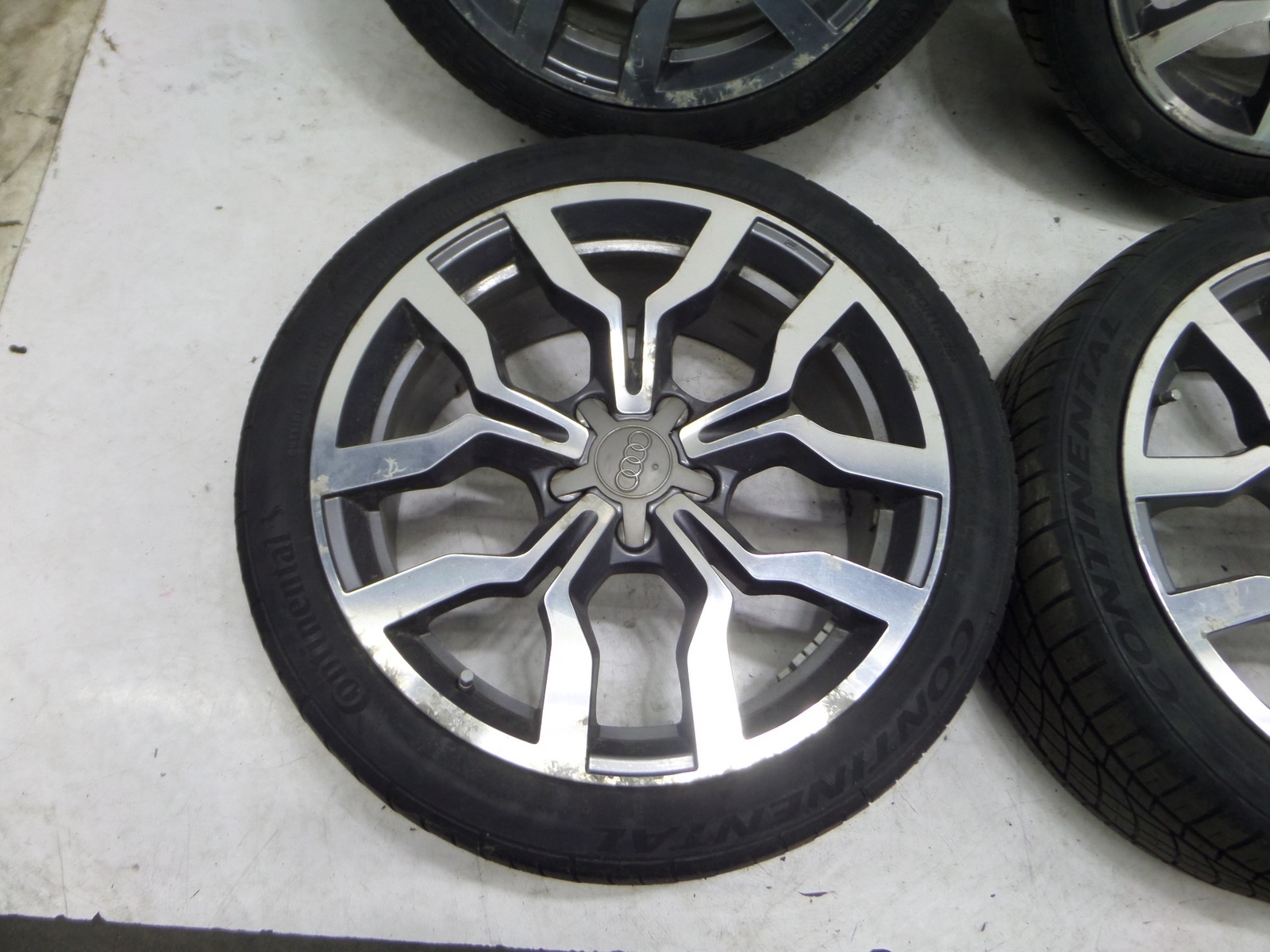 18" x 8" Aftermarket Audi R8 Wheels 5 x 112 ET45 A4 S4 A3 TT Golf GTI Jetta