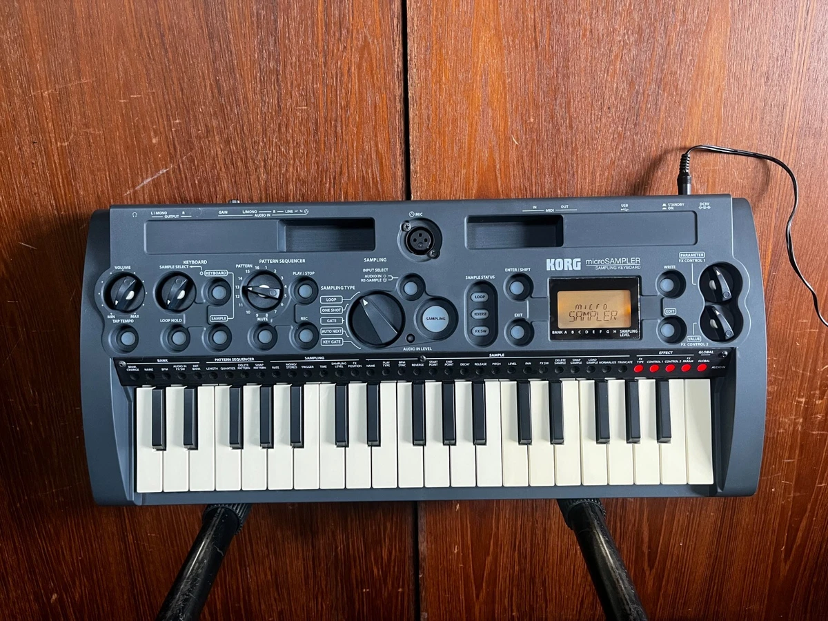 Korg MS1 microSAMPLER Sampling Keyboard w/ box, mic, power supply