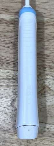Oral-B Genius Electric Bluetooth Toothbrush Type 3758 Clean Working One Owner - 第 6/8 張圖片