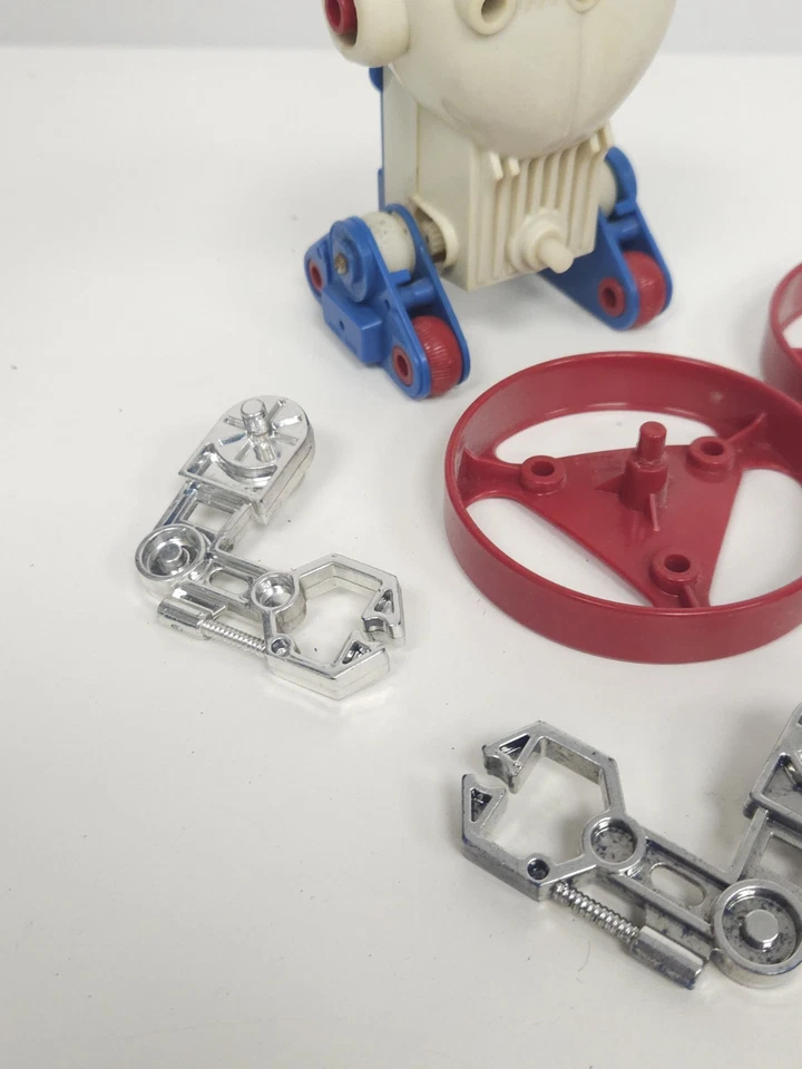 vintage Mego Micronauts Microtron 1976 - Working Robot - spares parts - Image 4 of 4