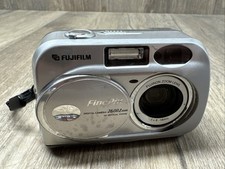 Fujifilm Digital Camera FinePix 2600 Zoom 2.0MP Silver - For Parts