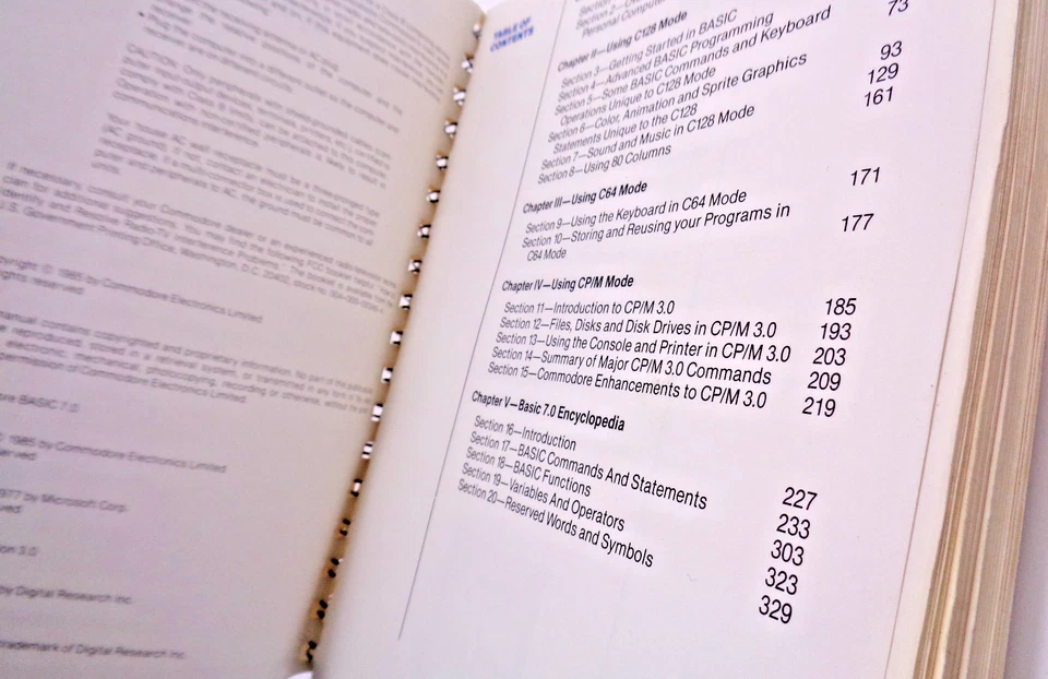 COMMODORE 128 -- COMMODORE 128 SYSTEM GUIDE (COMMODORE- MANUAL) #3EN - Bild 2 von 4