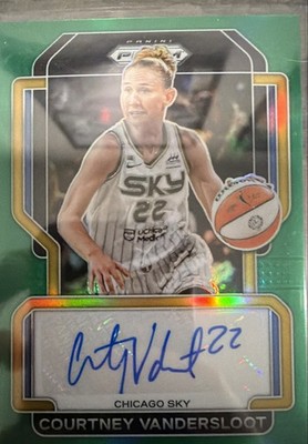 2022 Panini Prizm WNBA - Signatures Courtney Vandersloot #SG-CVS Green Prizm...