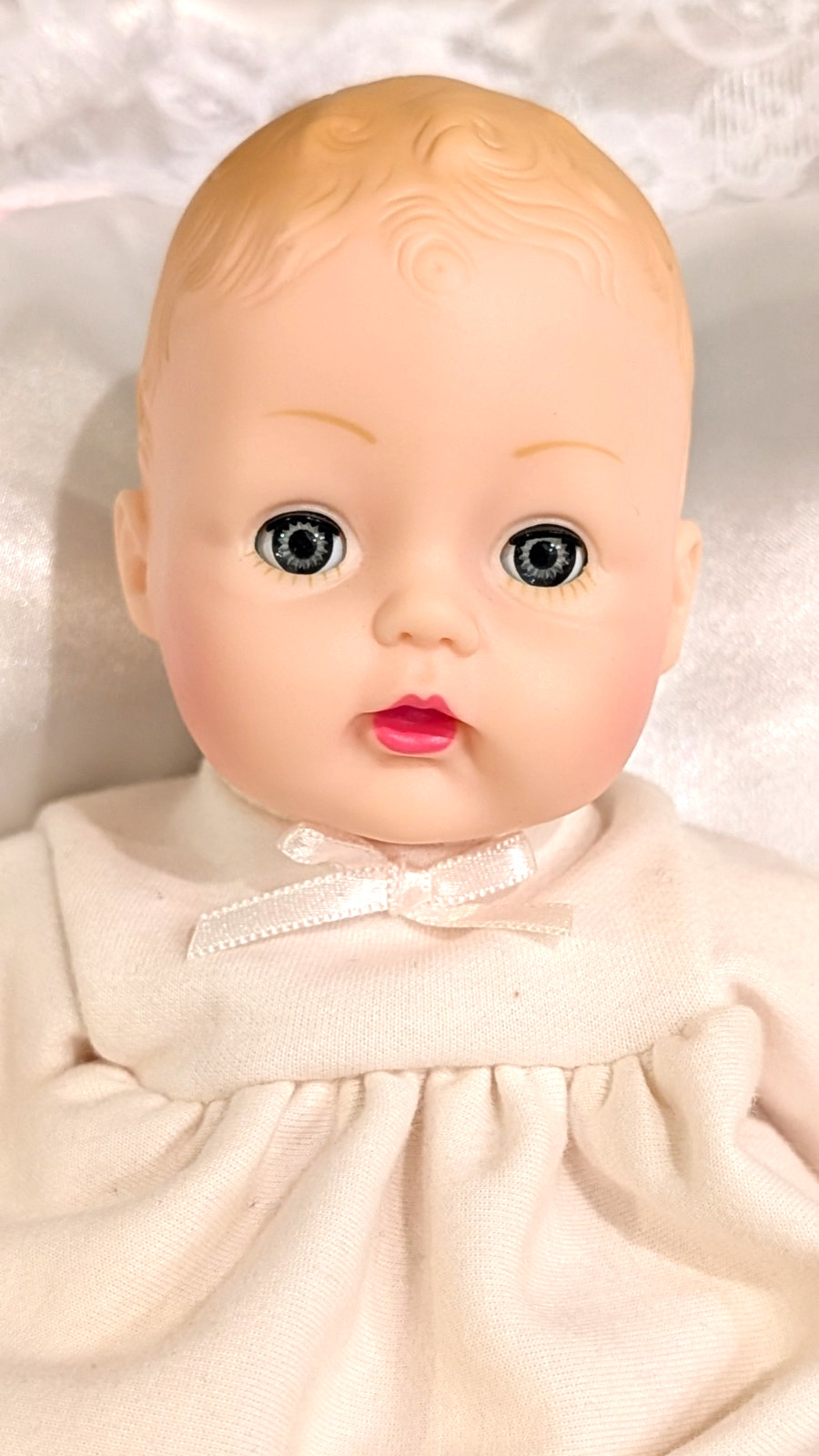 Madame Alexander Sleepy Eyed Pretty  Huggable Huggums 12&rdquo; 