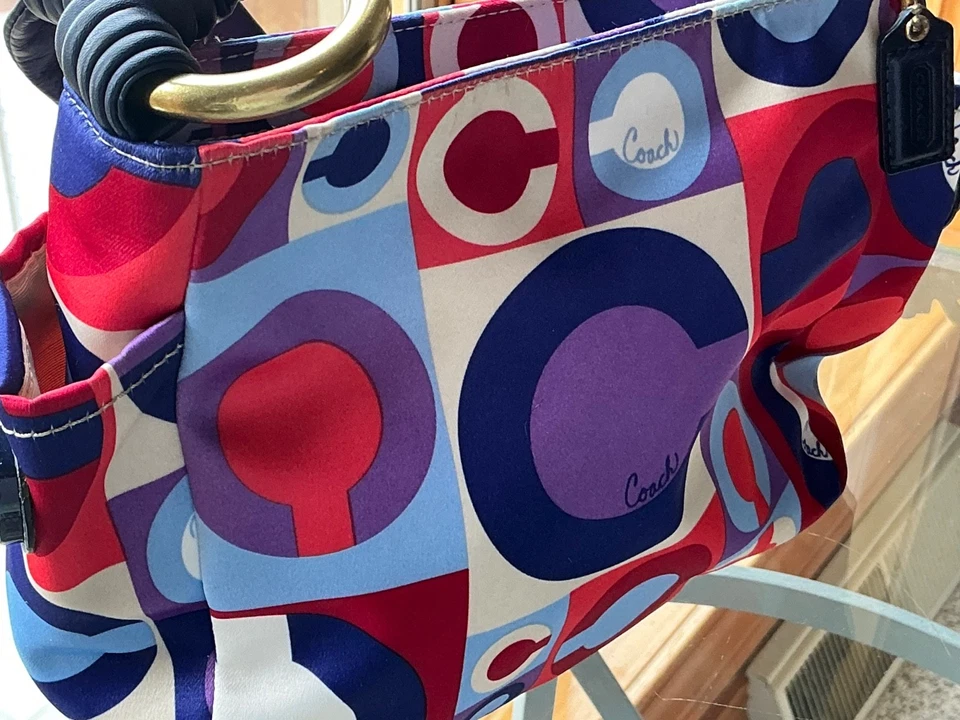 Coach Madison Satin Graphic Op Art Resort Handbag, 2000 era. No scarf/coin purse - Image 2 of 4