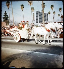 Tournament of Roses Parade - 1953 Stereo Realist slide Kodachrome #676