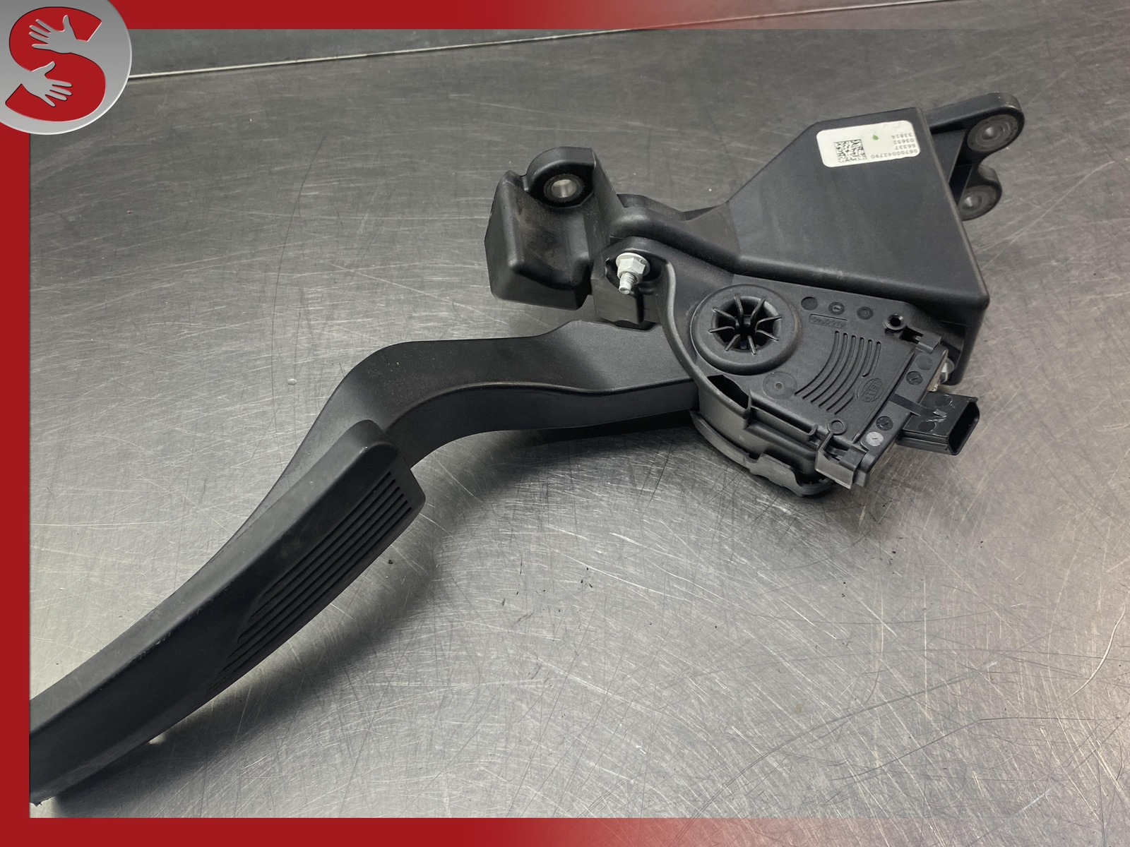 14-19 Maserati Ghibli M157 Speed Acceleration Pedal w/ Pad 04861714AE OEM