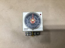 Omron E5C2 Temperature Controller Relay E5C2-R 20G  With P2CF-08 Socket #65B34