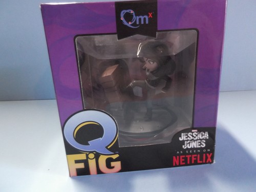Jessica Jones Q-FiG QMX Loot Crate Exclusive Marvel 3.5"in Diorama - Picture 8 of 11