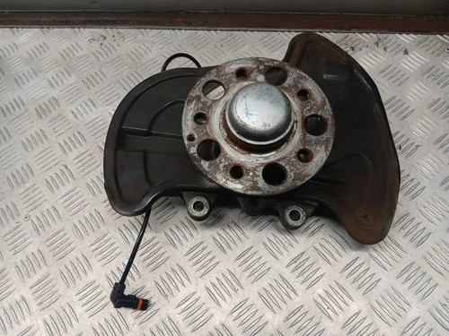 MERCEDES-BENZ E Coupe C207 Radnaben vorne links A2044202644 4.70 33448126