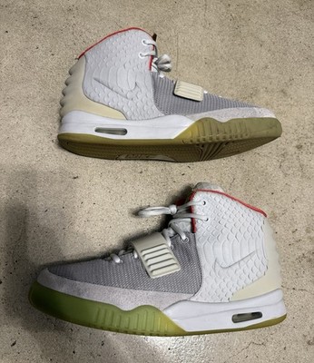 Nike Air Yeezy LKS SAMPLE Made In Korea Pure Platinum Size 12