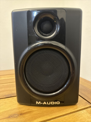 Single  M-Audio Studiophile AV40 RIGHT Speaker