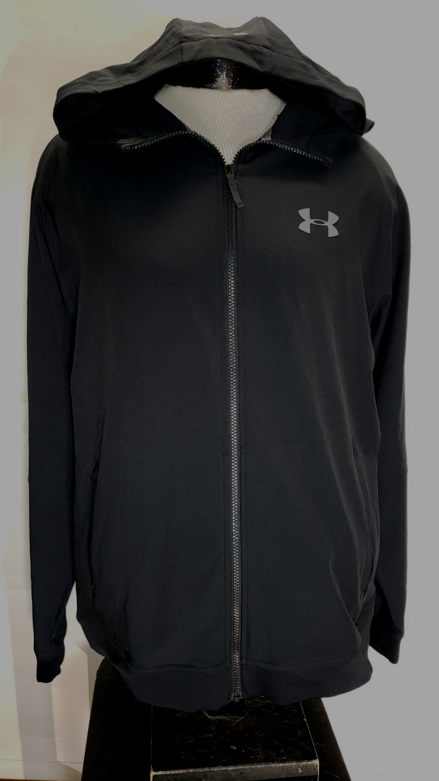 NEW NWT UNDER ARMOUR Mens Large L lightweight coldgear Jacke