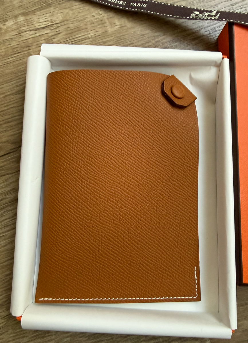 NEW HERMÈS Hermes Tarmac Passport Holder Gold Epsom Leather | eBay