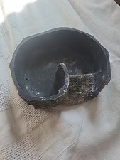 Zilla Base Reptile Products Naturalistic Rock Lair, Small (5.5" L x 5" W x 4" H)