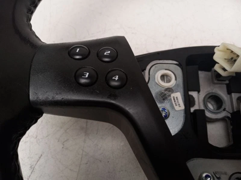 VOLANTE compatível com Cadillac CTS 2006 - Imagem 4 de 4