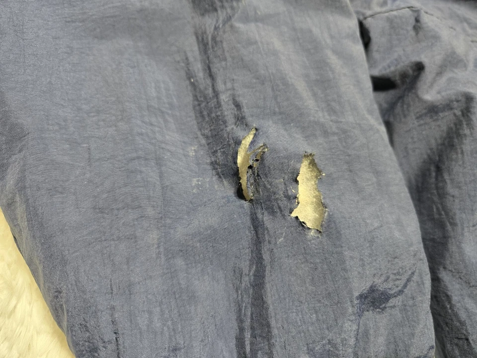 Vintage Michigan Wolverines Puffer Full Zip XL Jacket Starter Collared FLAWS* - Image 2 of 4