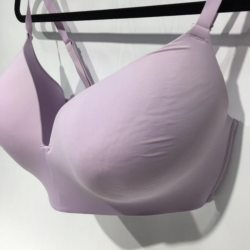 Sujetador Secret Treasures 38DDD lavanda suave sin cables correa multidireccional Foto 3 de 4